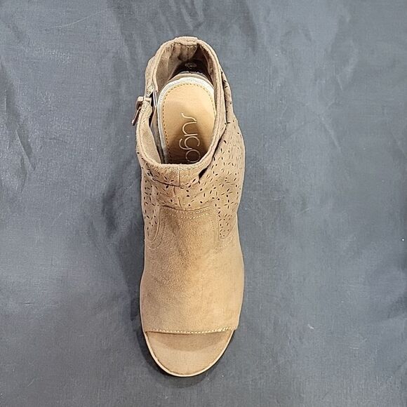 BRAND NEW SUGAR VERUCA LASER-CUT OUT WITHD FISH MOUTH ANKLE BOOTIES - Picture 7 of 16